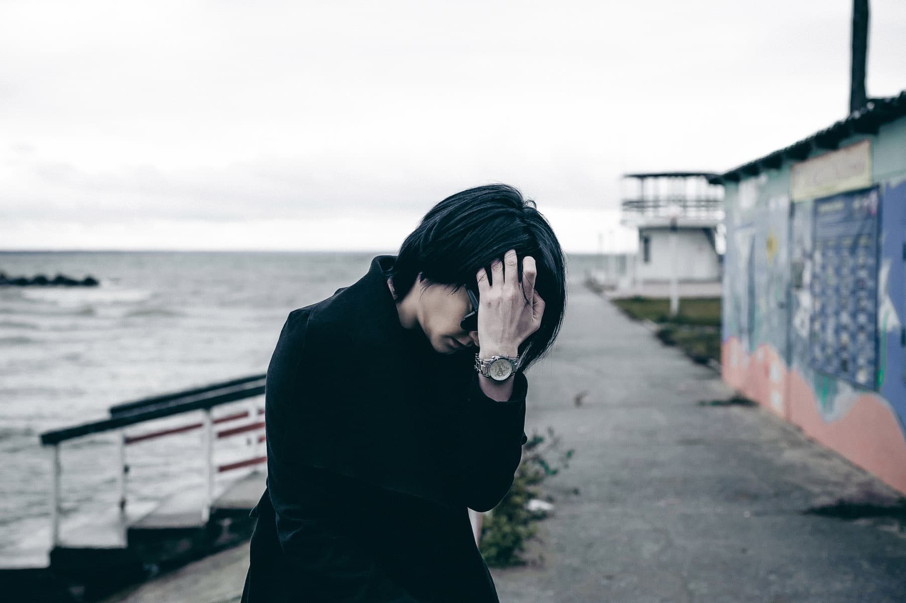 Bipolar disorder in relationships — impact, challenges, and coping